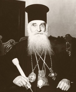 Episcopul Miron Cristea, viitor Patriarh, a făcut parte din delegația românilor din Transilvania, Banat, Crișana și Maramureș care a prezentat actul Unirii la București, pe 14 decembrie 1918.